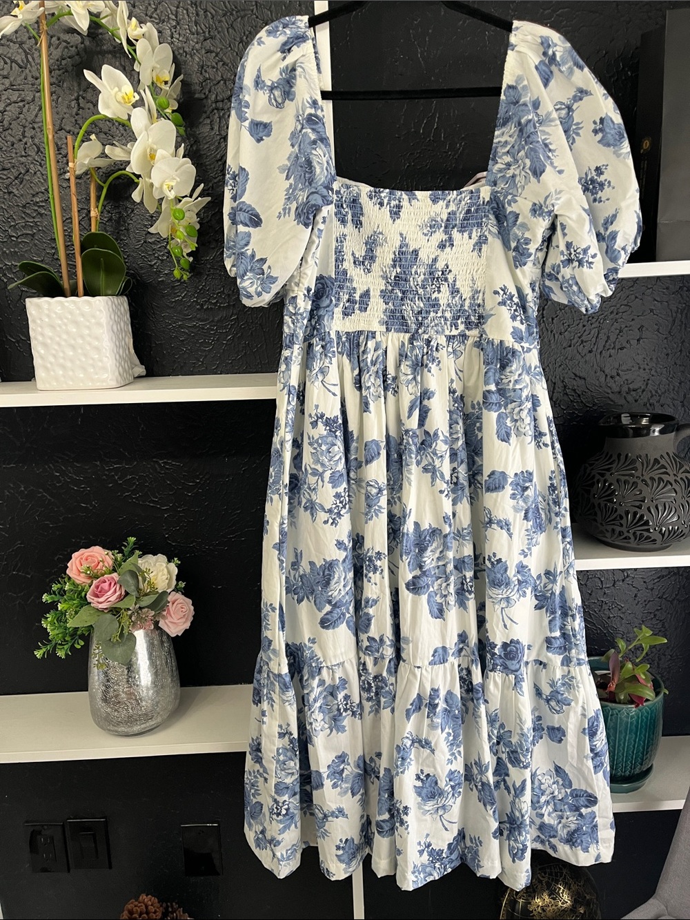 Abercrombie & Fitch Emerson Blue Floral Puff-Sleeve Midi - Picture 3 of 10